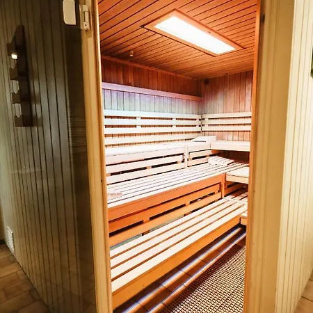 דירה Bergzauber Lodge, Im Harz, Mit Schwimmbad Und Sauna בראונלאגה